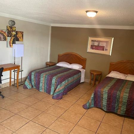 Budgetel Inn And Suites - Louisville Buitenkant foto