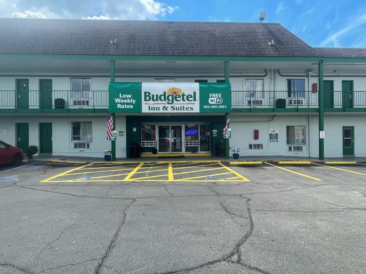 Budgetel Inn And Suites - Louisville Buitenkant foto